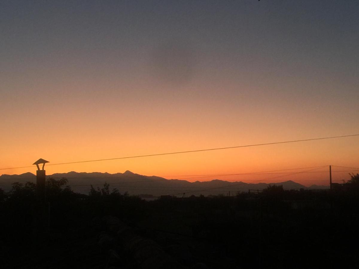 Florians Guesthouse Shkoder Ngoại thất bức ảnh