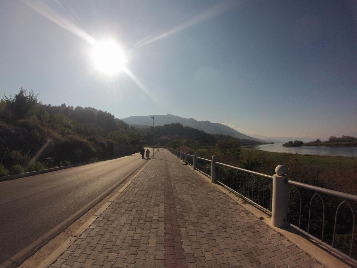 Florians Guesthouse Shkoder Ngoại thất bức ảnh